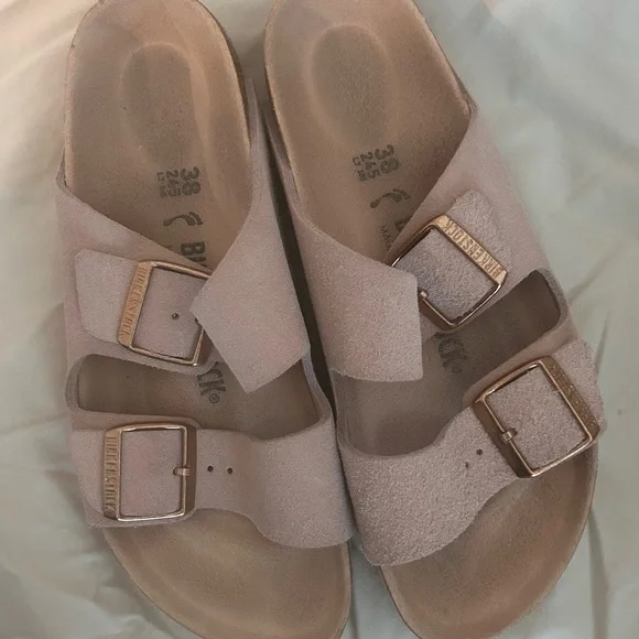 Light Pink Suede Birkenstock sandals - Picture 2 of 4